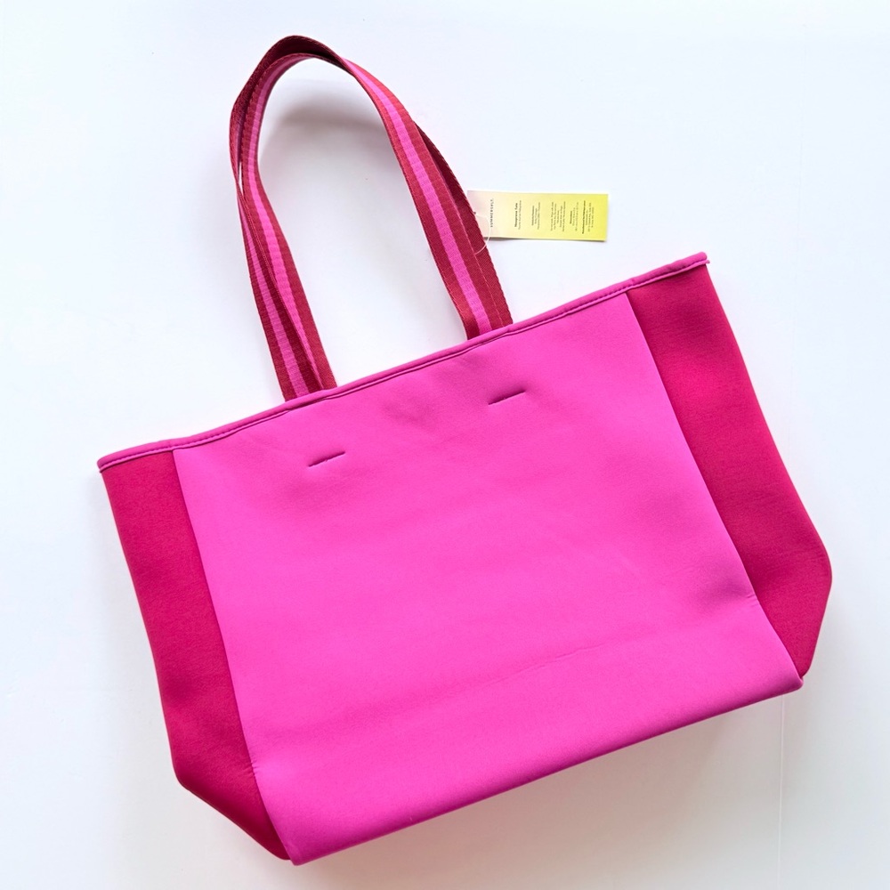NWT Summersalt The Perfect Beach Tote in Hibiscus Pink & Lava Red Neoprene